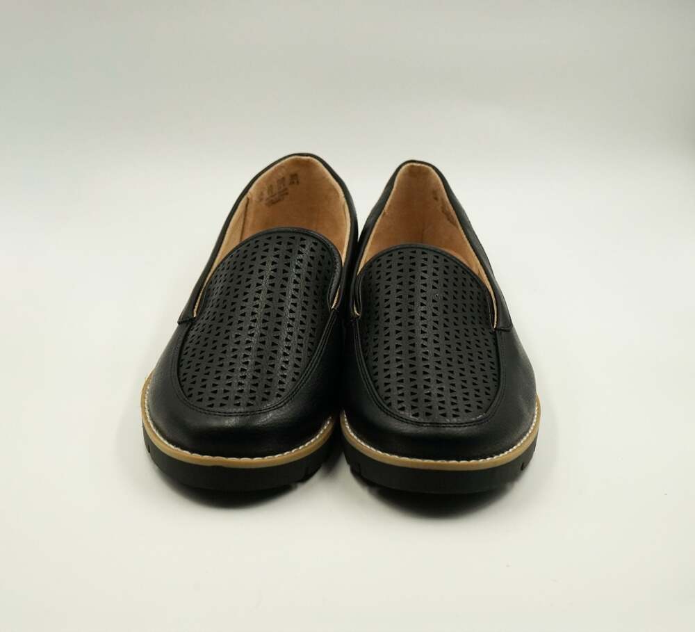 LifeStride Simply Comfort 2 Black Slip-On Loafers Women's Size 8M